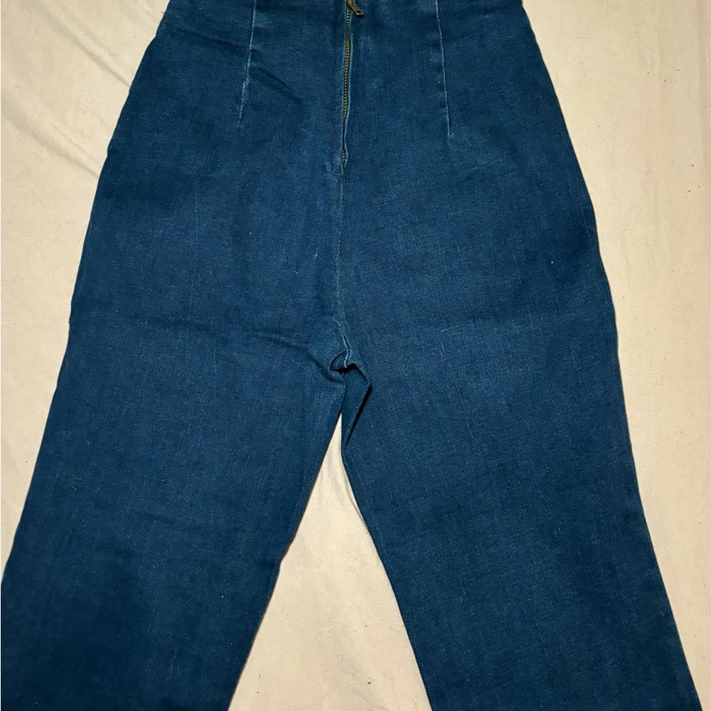 Fashion Nova flare jeans - Picture 7 of 8